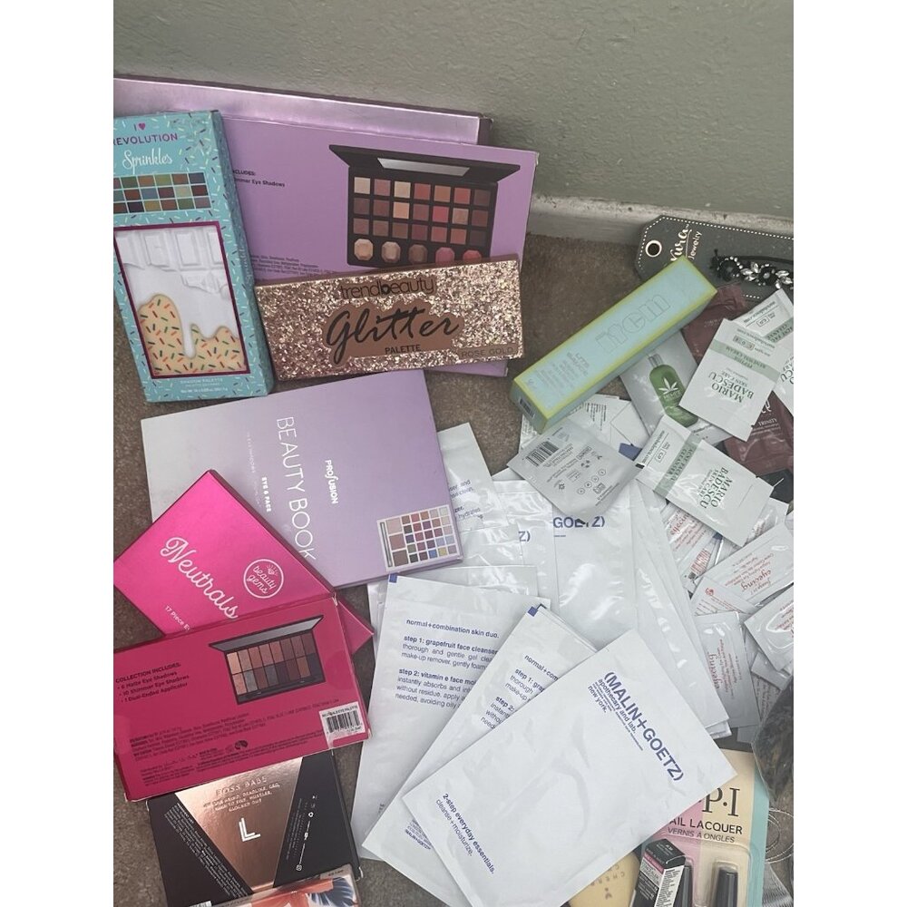 High End Beauty Makeup & Skincare Mini Travel Mixed Lot Full Size Eye Palettes - Picture 12 of 16